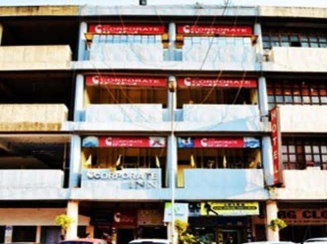 Treebo Trend Corporate Inn Chandigarh Bagian luar foto