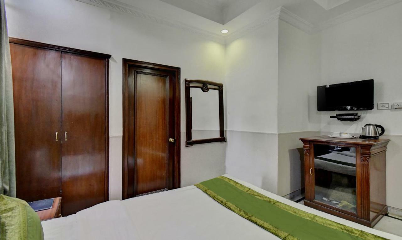 Treebo Trend Corporate Inn Chandigarh Bagian luar foto